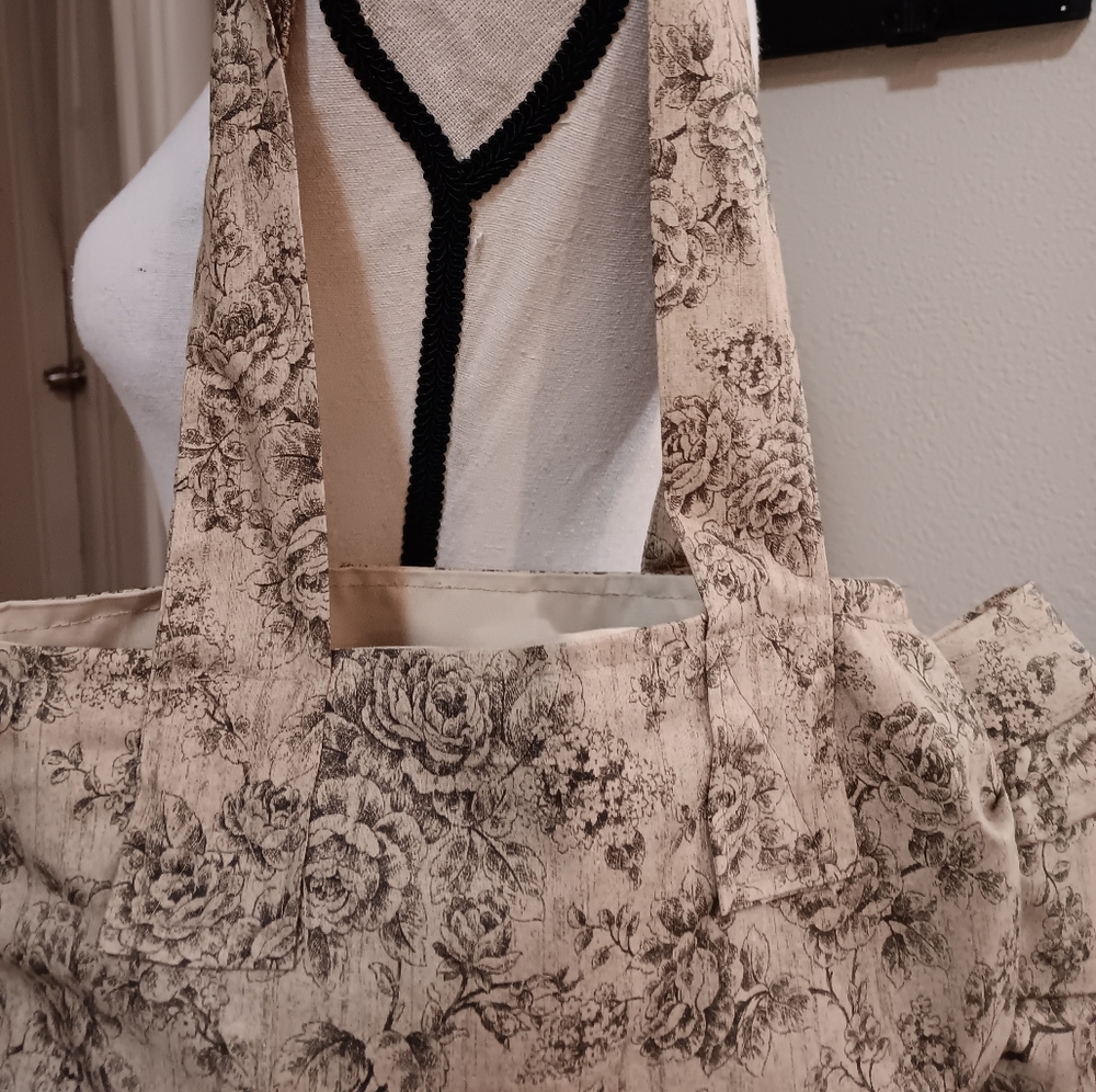 ToteBag - Picture 3 of 7